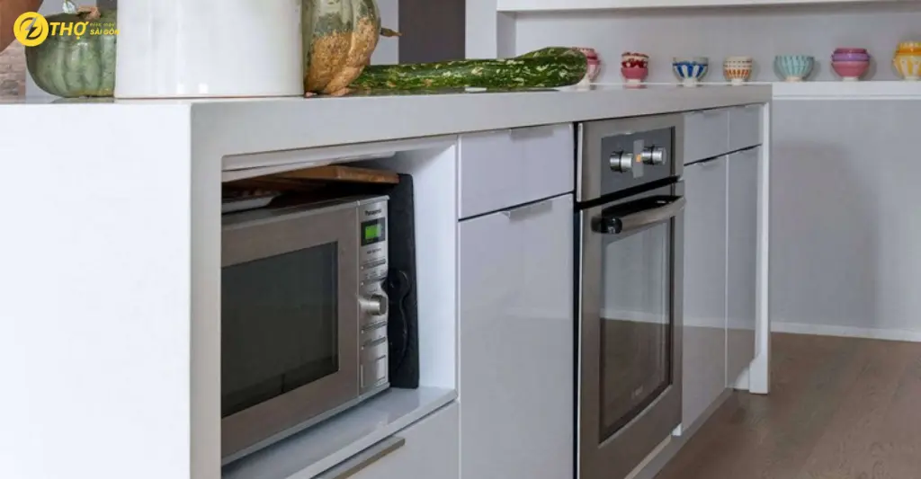 Hướng dẫn bố trí lò vi sóng và bếp từ an toàn